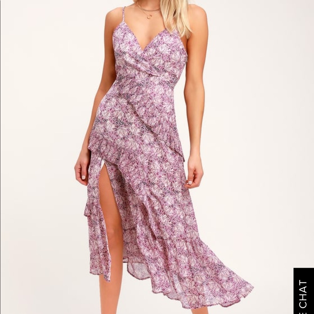 NWT Lulus lavender floral print ruffled midi dress